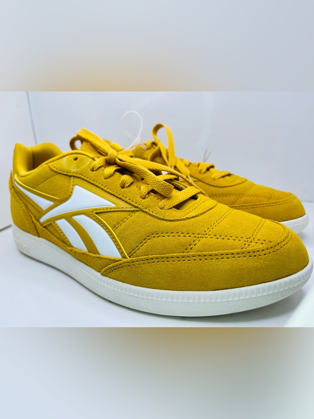 Reebok Classic AZ Suede Leather Yellow Mustard Shoes Men's size 10 NWT Rare!
